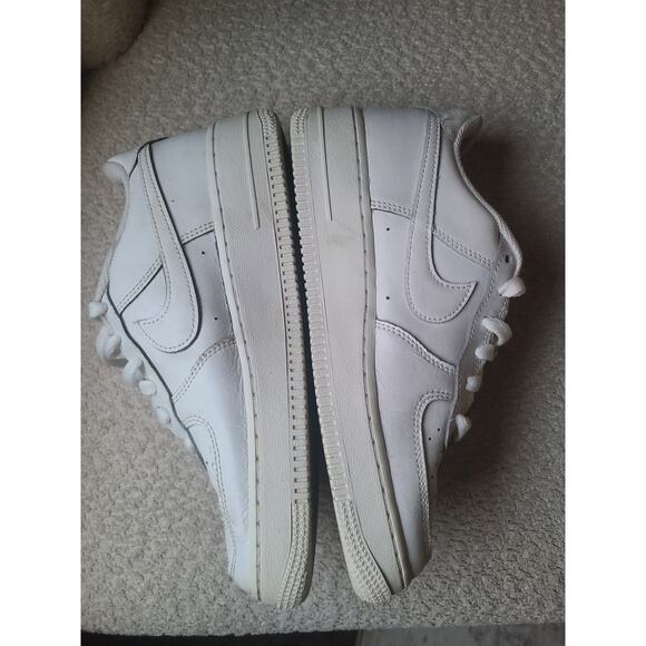 Nike Air Force 1 White Leather Sneakers Unisex Youth 6Y | Classic Low Top - Picture 2 of 6
